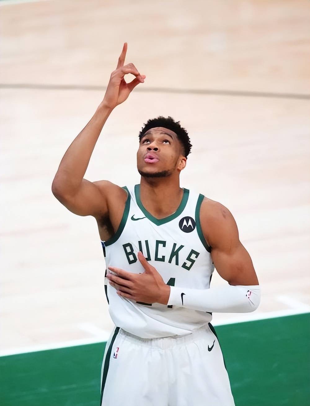 西悉尼主帅：每场比赛都同等重要，没有主要次要之分（西悉尼主帅：每一战同样关键，不分主次）