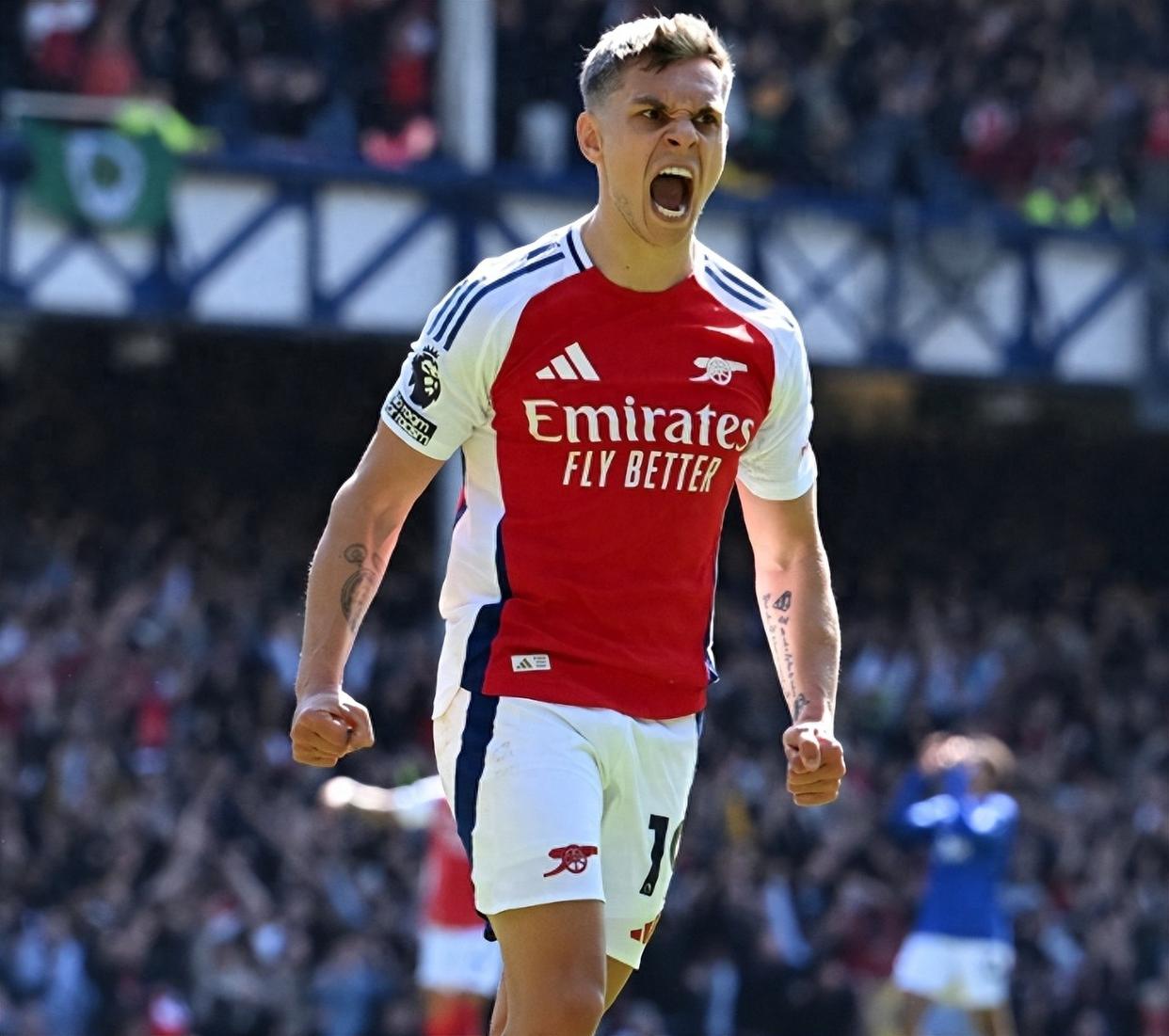 孔帕尼：11天4场不轮换凯恩肯定有人质疑，他上场时机正合适（孔帕尼：11天4战仍不轮换凯恩难免遭质疑，他的出场时机恰到好处）