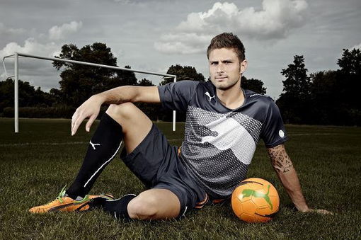 斯内德：穆帅对我而言就像父亲，贝尼特斯来国米的时机不对（斯内德：穆里尼奥如父亲般关照，贝尼特斯接手国米时机不佳）