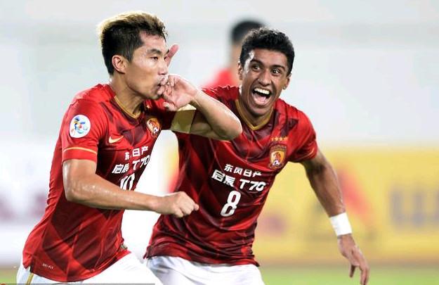 穆雷狂砍50+且命中10记三分，戈登之后队史首人（穆雷爆砍50+且投进10记三分，继戈登之后成队史首位达成者）