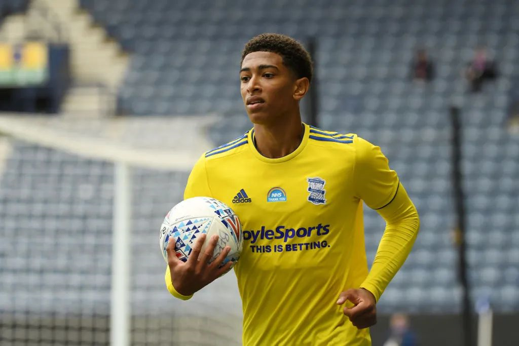 每体：西甲启动2027-32赛季在西班牙的电视转播权拍卖（每体：西甲开启2027-2032赛季西班牙本土电视转播权拍卖）