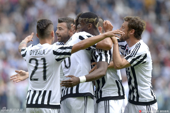 塞尔塔打入第二球后，伯纳乌球场响起嘘声和口哨声（塞尔塔再度破门，伯纳乌嘘声与口哨四起）