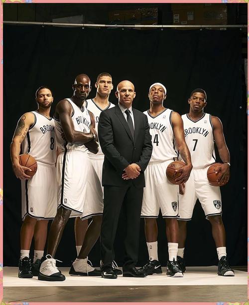 狄龙：我今天打得太软了，我应该去制造更多对抗而不是让阿伦去（狄龙：今天我打得太软，应该自己发起更多对抗，而不是让阿伦来扛）