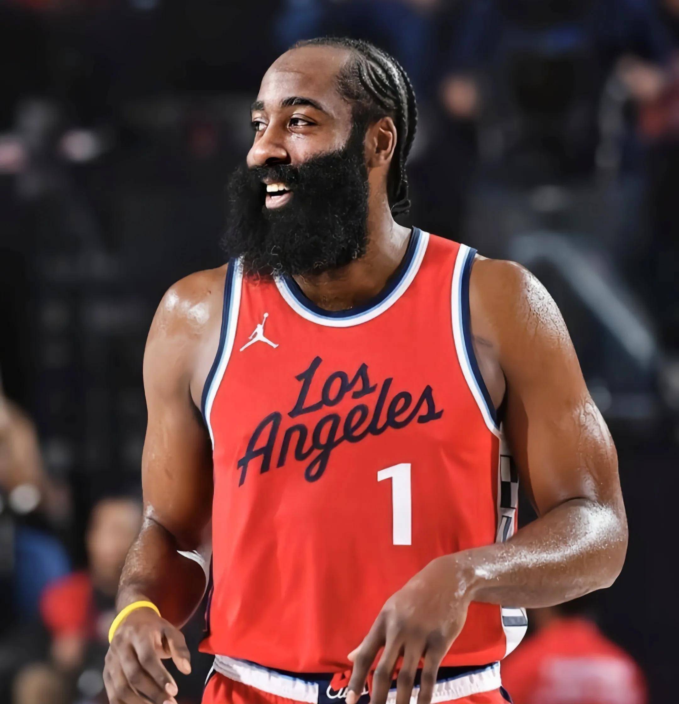 卡内达：弗兰克是很职业的球员，留下了宝贵的财富（卡内达：弗兰克职业素养出众，为球队留下宝贵财富）