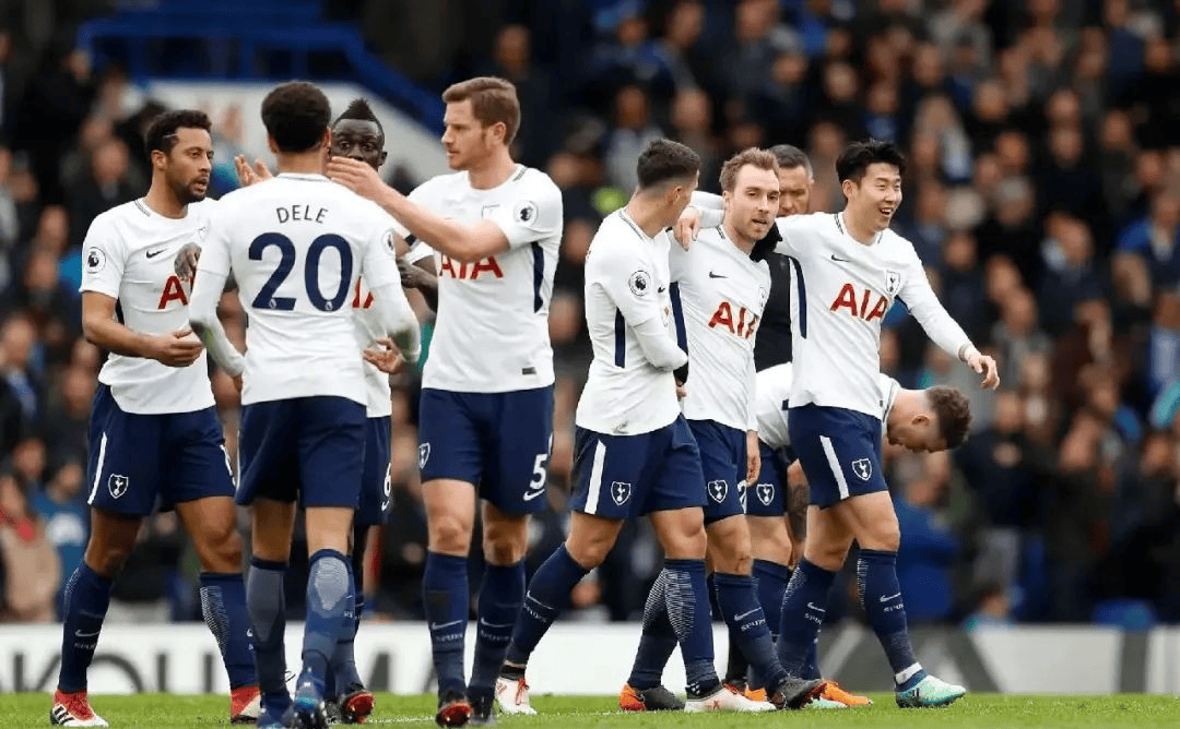 伊劳拉：喜欢带队在梦剧场比赛，现在的曼联比上赛季进步很大（伊劳拉：享受率队征战梦剧场，曼联较上季进步明显）