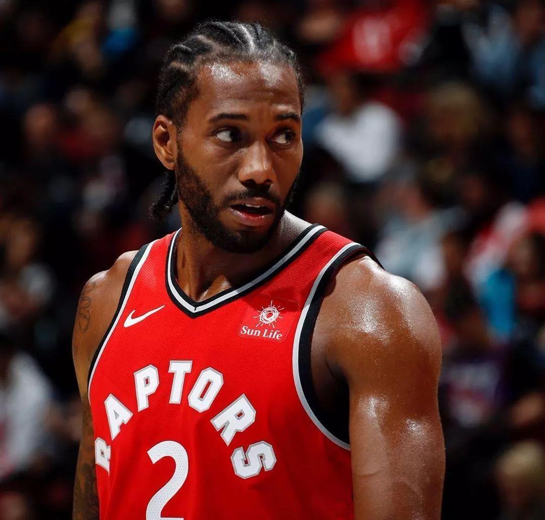 穆勒：卡尔在享受努力提高的过程，同时也在享受比赛的乐趣（穆勒：卡尔既享受提升自我的努力，也享受比赛的快乐）